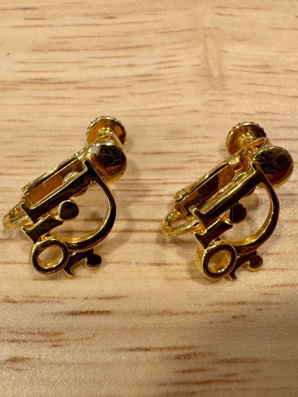 ✨ Golden Era Glamour: Vintage Christian Dior Earrings ✨